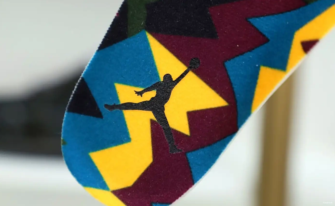 JORDAN AIR BORDEAUX RETRO 6 0617